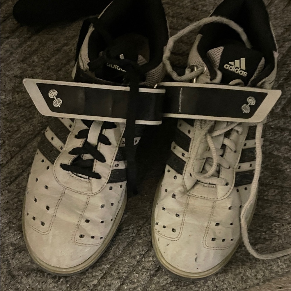 Adidas lifting shoes